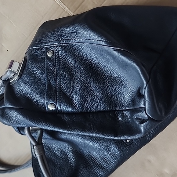 B. Makowsky black leather purse leopard lining - Picture 11 of 12